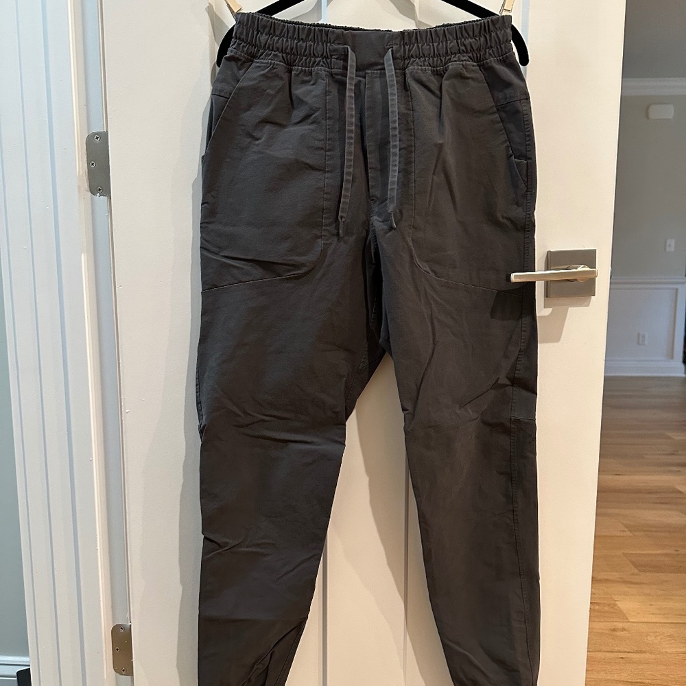 Lululemon Men's Joggers - Sz Medium (M)